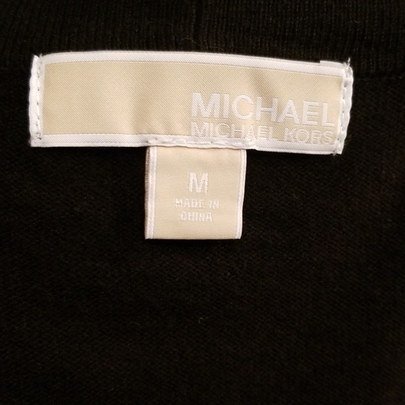 MICHAEL MK Cropped Cardigan 🎉HOST PICK🎉 - Picture 8 of 8